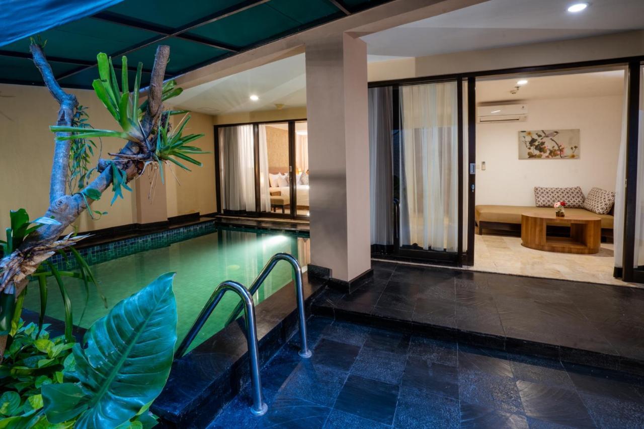 Park Regis Kuta Hotel Kuta  Exterior photo